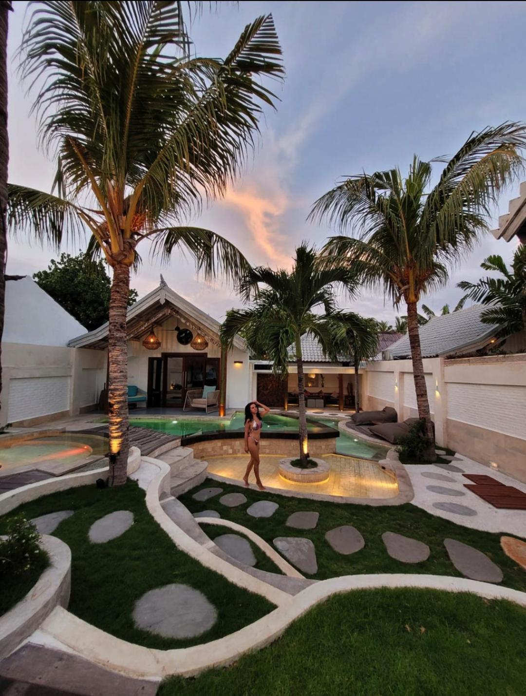 The White Key Luxury Villas Gili Trawangan Extérieur photo