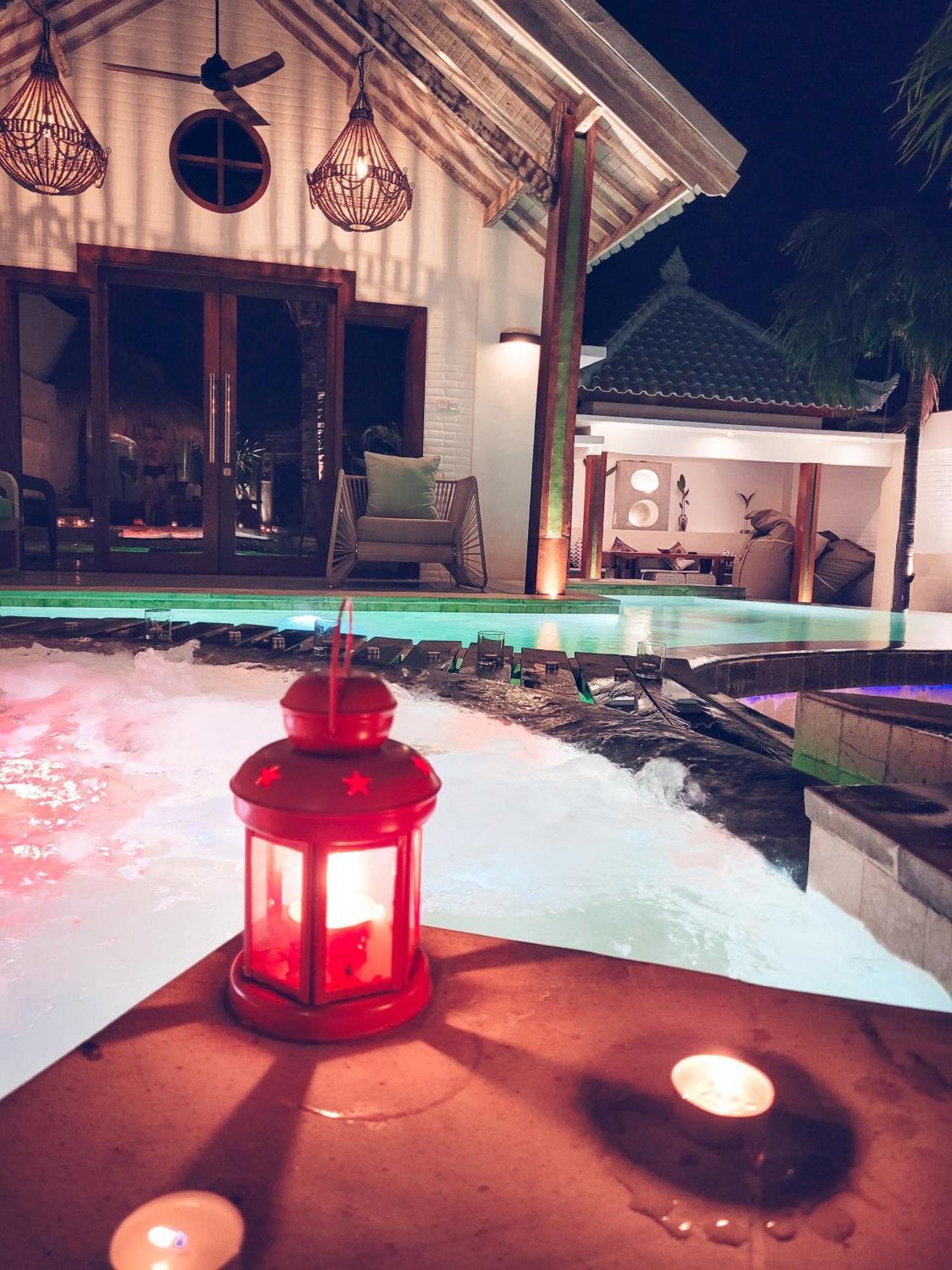 The White Key Luxury Villas Gili Trawangan Extérieur photo